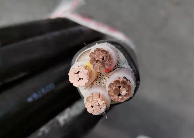 荔灣電纜廠家分享哪些因素是引起電力電纜起火呢？.jpg
